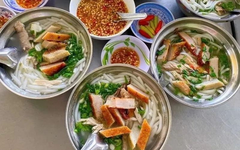 B&aacute;nh canh Đ&agrave; Lạt c&oacute; g&igrave; đặc biệt? Top 10 qu&aacute;n nổi tiếng nhất 2