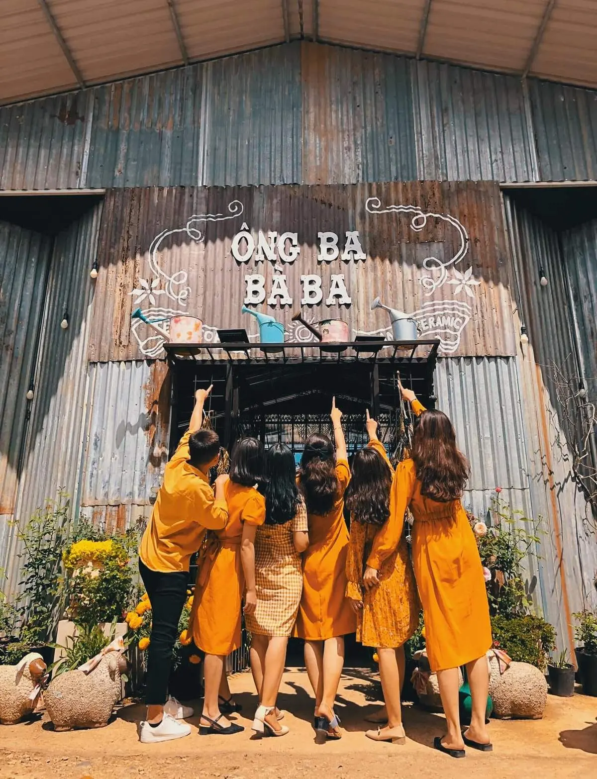 C&agrave; ph&ecirc; sống ảo tại &Ocirc;ng Ba B&agrave; Ba Garden Đ&agrave; Lạt 2