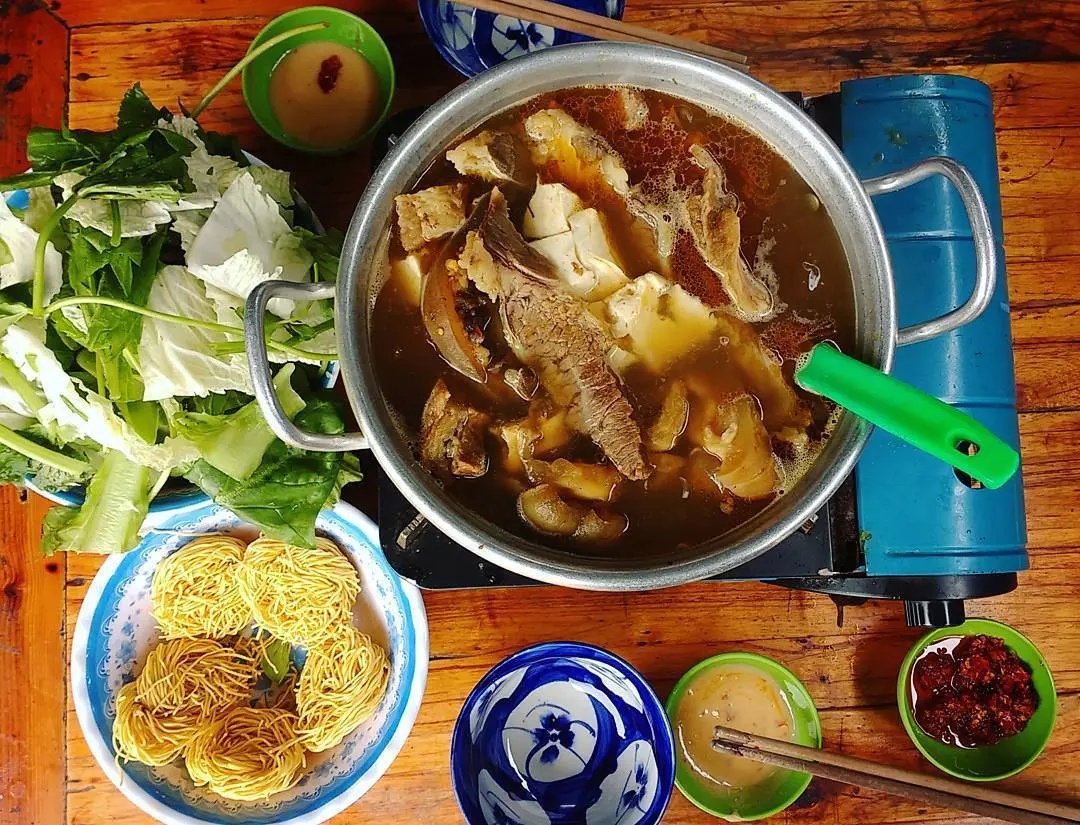 Đ&agrave; Lạt se lạnh, rủ nhau đi ăn lẩu b&ograve; tại 10 qu&aacute;n ngon đỉnh nhất 10