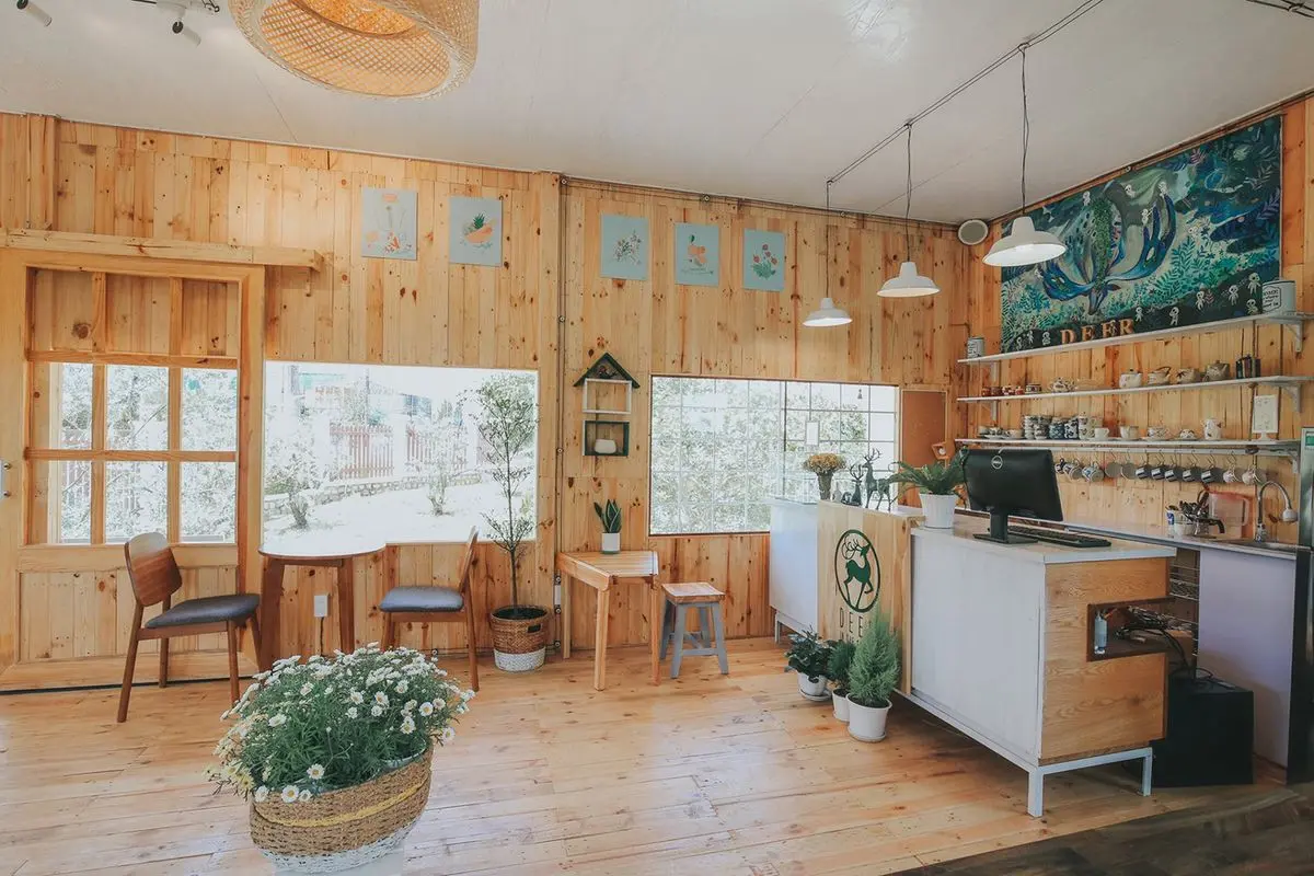 Deer In The Forest Coffee - Tiệm c&agrave; ph&ecirc; cổ điển, l&atilde;ng mạn như phim H&agrave;n 3