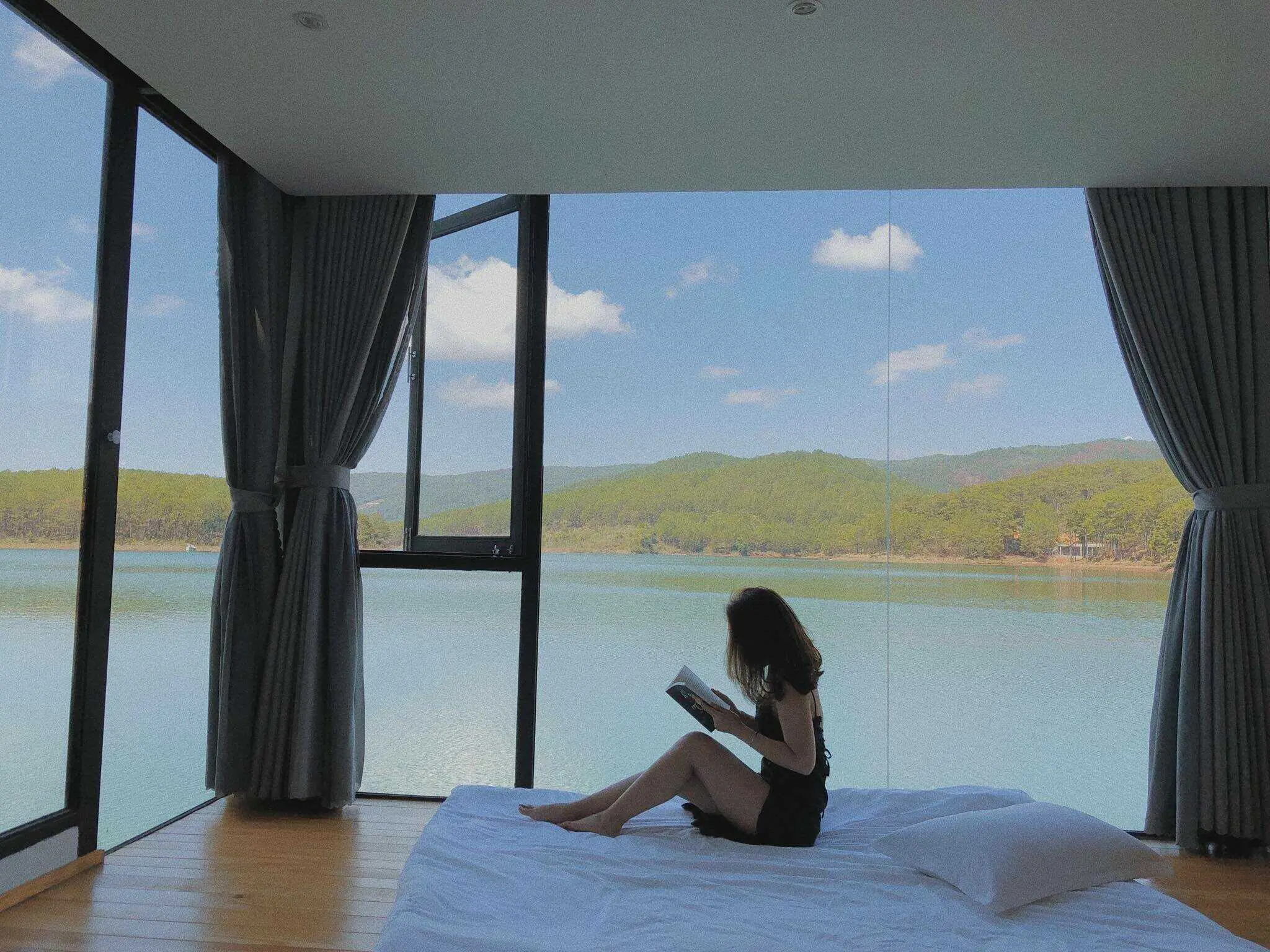 Đến The Seen House Coffee v&agrave; ngắm hồ Tuyền L&acirc;m đẹp như tranh thủy mặc 15