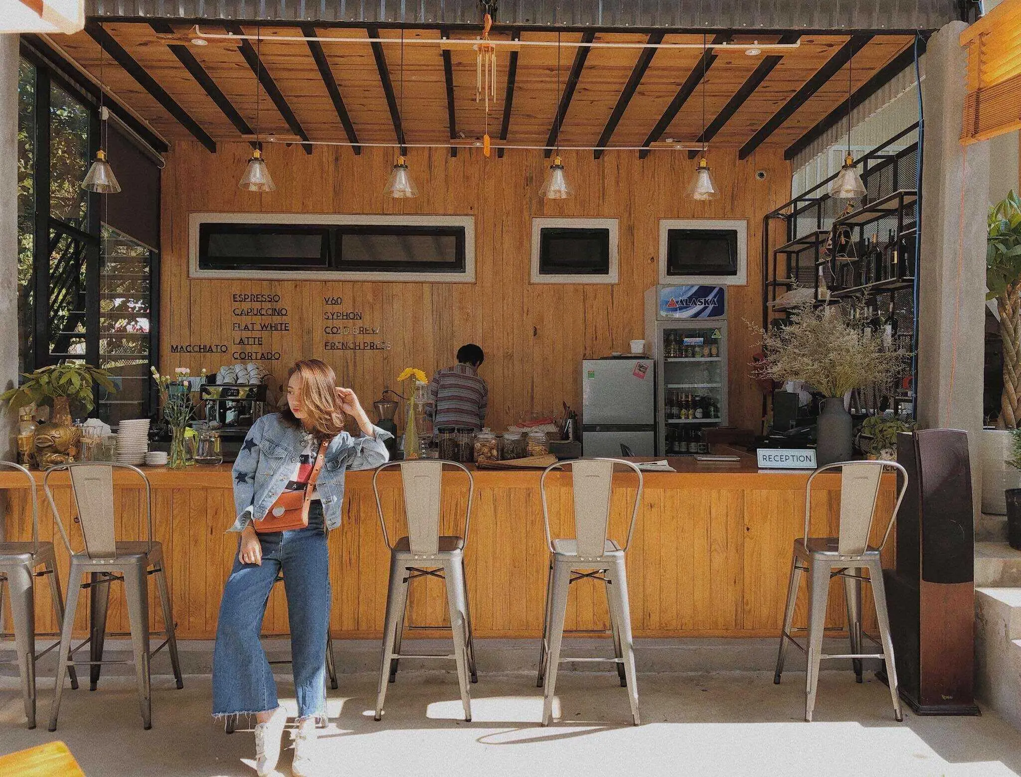 Đến The Seen House Coffee v&agrave; ngắm hồ Tuyền L&acirc;m đẹp như tranh thủy mặc 27