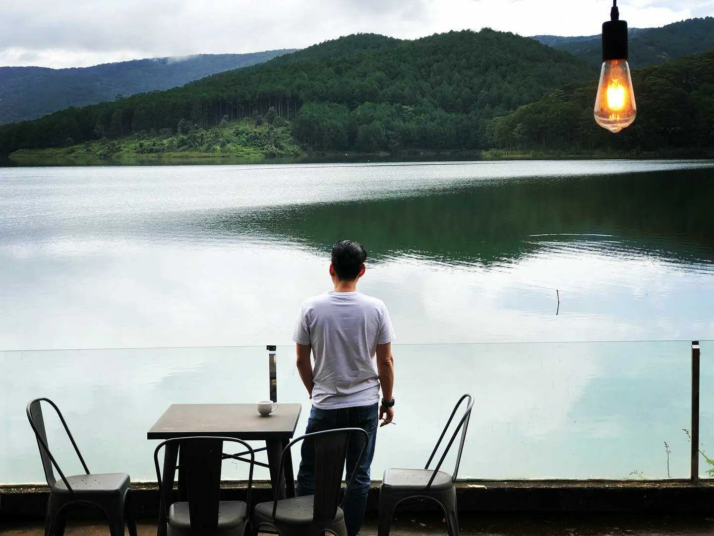 Đến The Seen House Coffee v&agrave; ngắm hồ Tuyền L&acirc;m đẹp như tranh thủy mặc 24