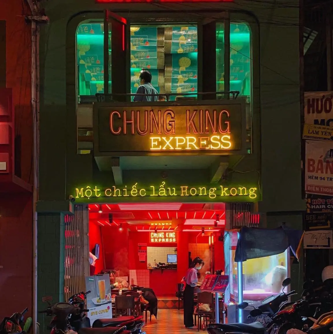 Gh&eacute; nh&agrave; h&agrave;ng Chungking Express thưởng thức một chiếc lẩu Hồng K&ocirc;ng giữa l&ograve;ng Đ&agrave; Lạt 2
