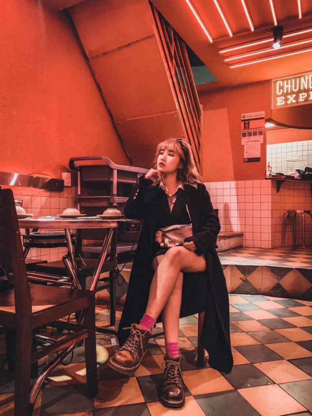 Gh&eacute; nh&agrave; h&agrave;ng Chungking Express thưởng thức một chiếc lẩu Hồng K&ocirc;ng giữa l&ograve;ng Đ&agrave; Lạt 12