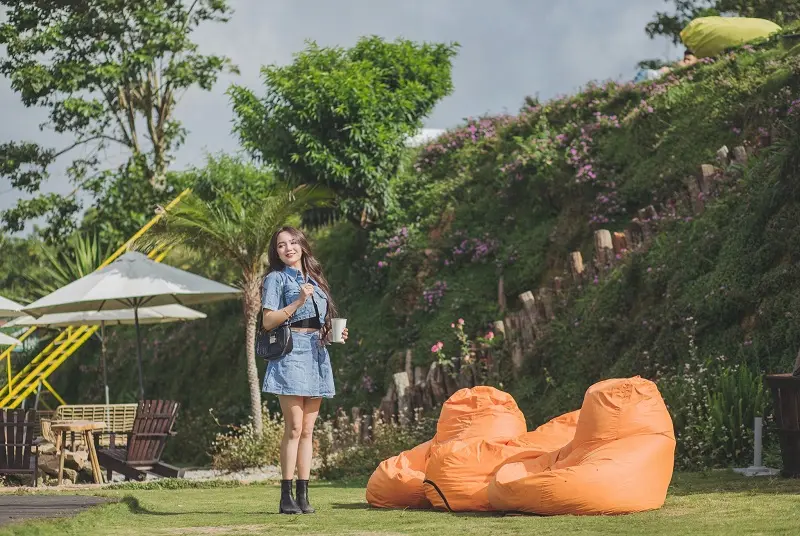 Gh&eacute; Thung Lũng Kh&oacute;i Xanh ngắm trọn th&agrave;nh phố Đ&agrave; Lạt từ tr&ecirc;n cao 15
