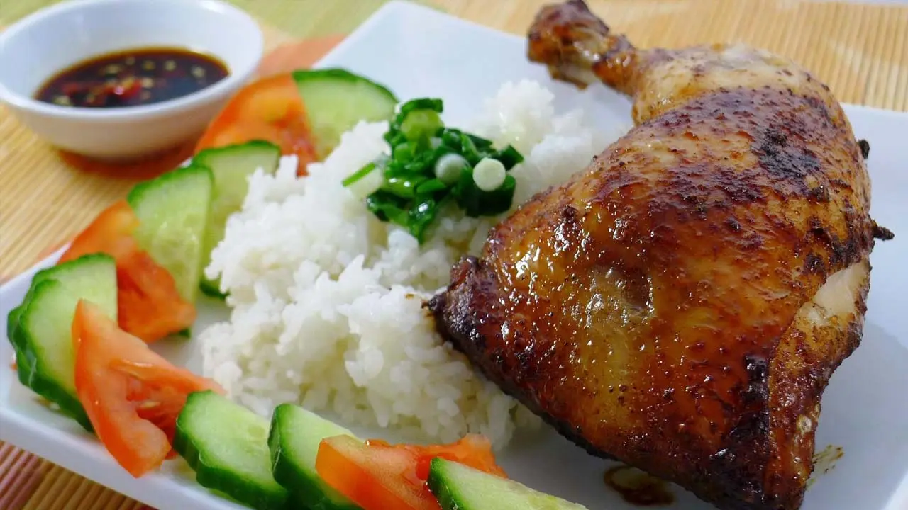 Kh&aacute;m ph&aacute; c&aacute;c m&oacute;n ăn trưa tại Đ&agrave; Lạt kh&ocirc;ng l&agrave;m bạn thất vọng 4