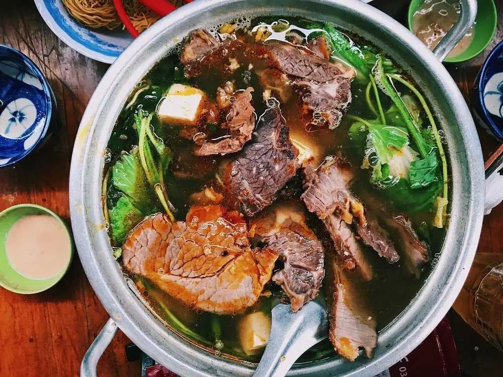 Kh&aacute;m ph&aacute; c&aacute;c m&oacute;n ăn trưa tại Đ&agrave; Lạt kh&ocirc;ng l&agrave;m bạn thất vọng 6