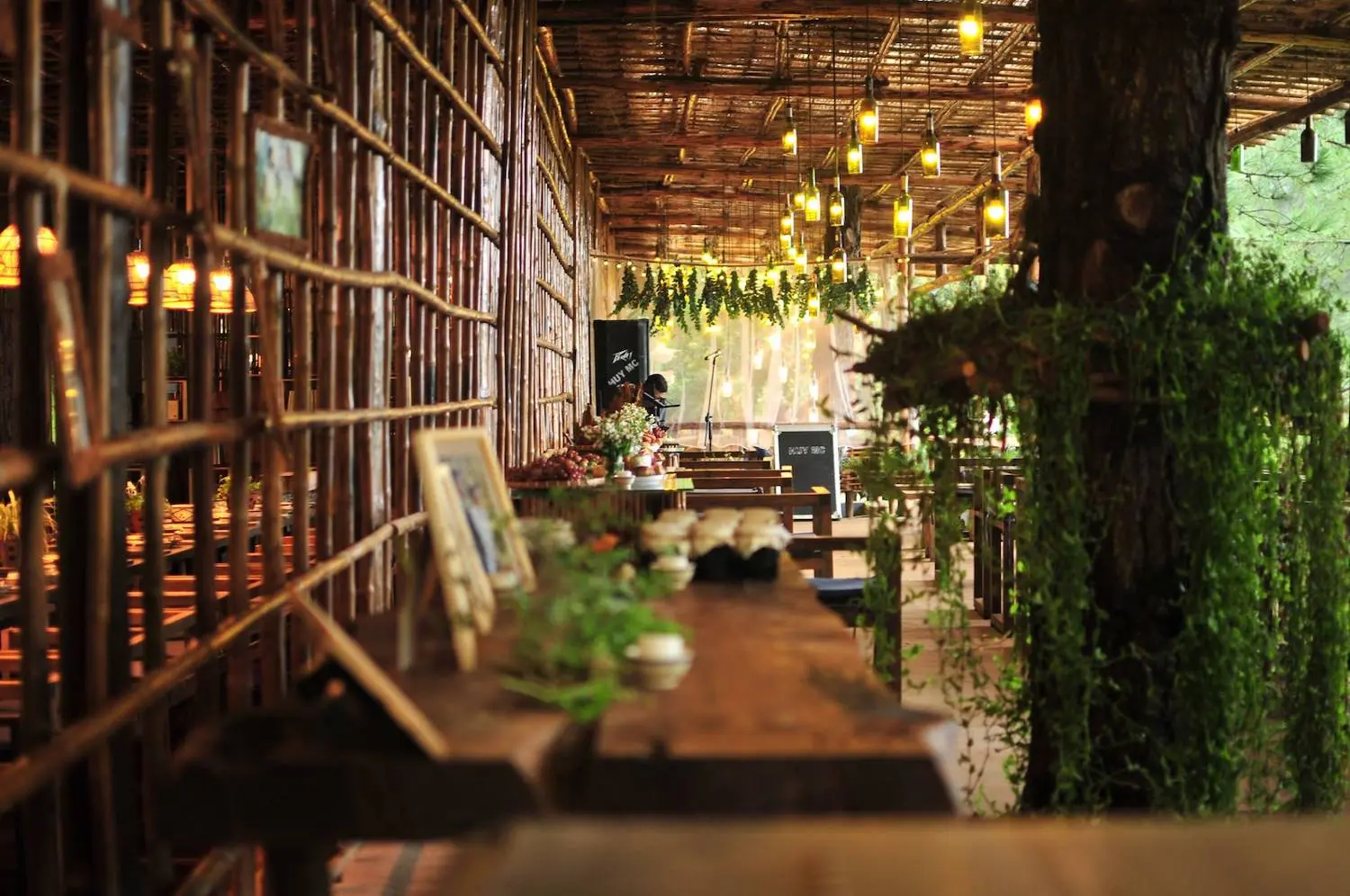 Lavenderdalat Coffee House - Qu&aacute;n c&agrave; ph&ecirc; c&oacute; view Hồ Tuyền L&acirc;m quyến rũ khiến ai cũng say l&ograve;ng tại Đ&agrave; Lạt 6