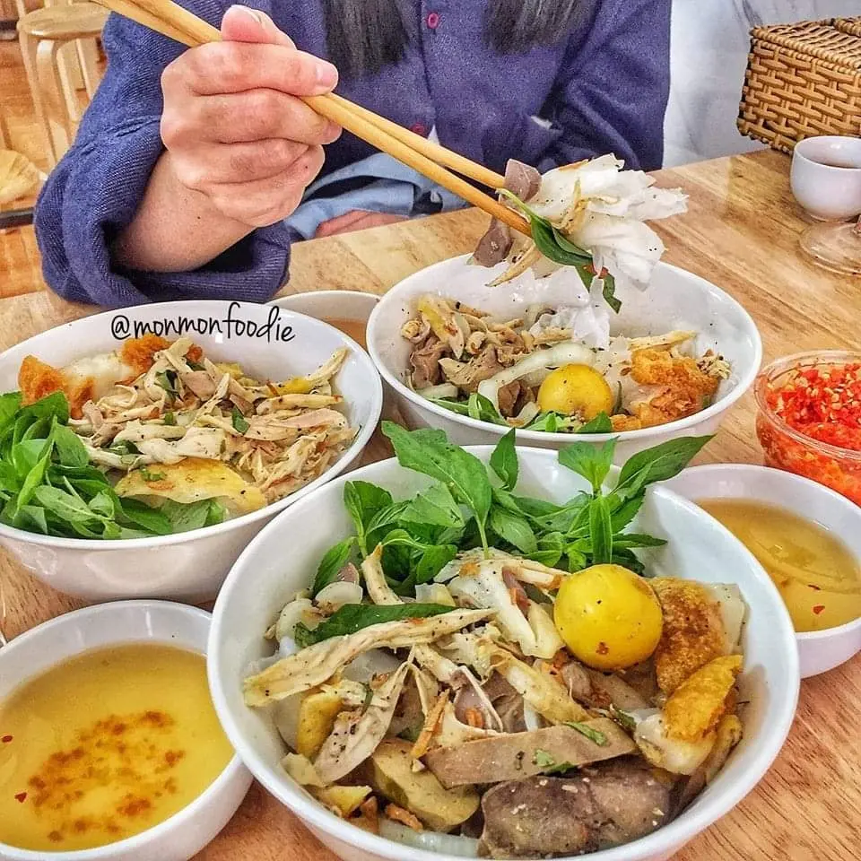 Lên Đà Lạt là phải dậy sớm ăn bánh ướt lòng gà chứ đừng ngủ nướng nữa bạn ơi! 2