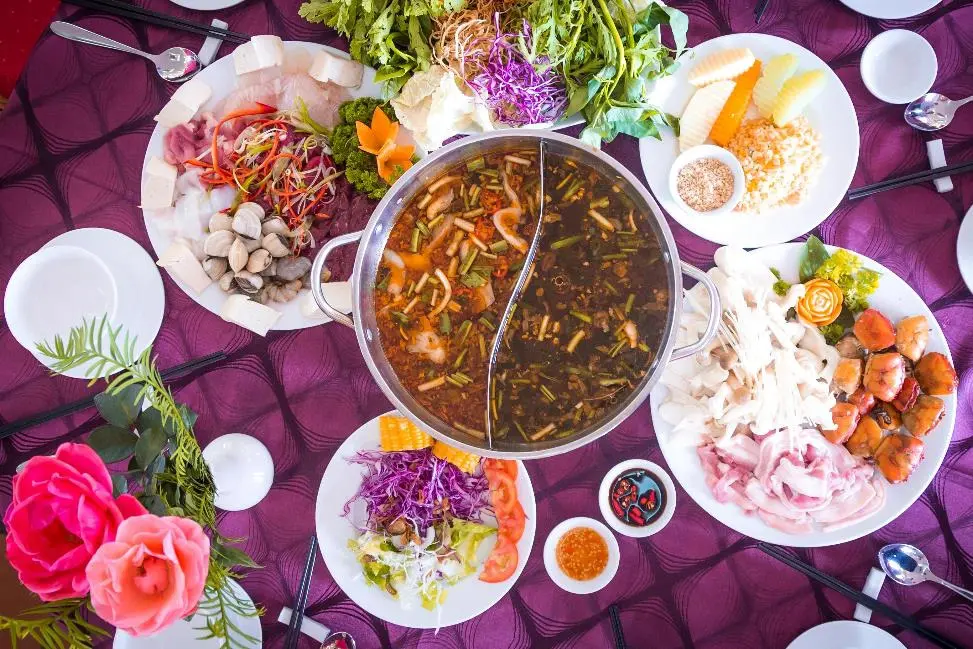 List c&aacute;c qu&aacute;n buffet ở Đ&agrave; Lạt si&ecirc;u xịn bạn c&oacute; thể gh&eacute; đến 16