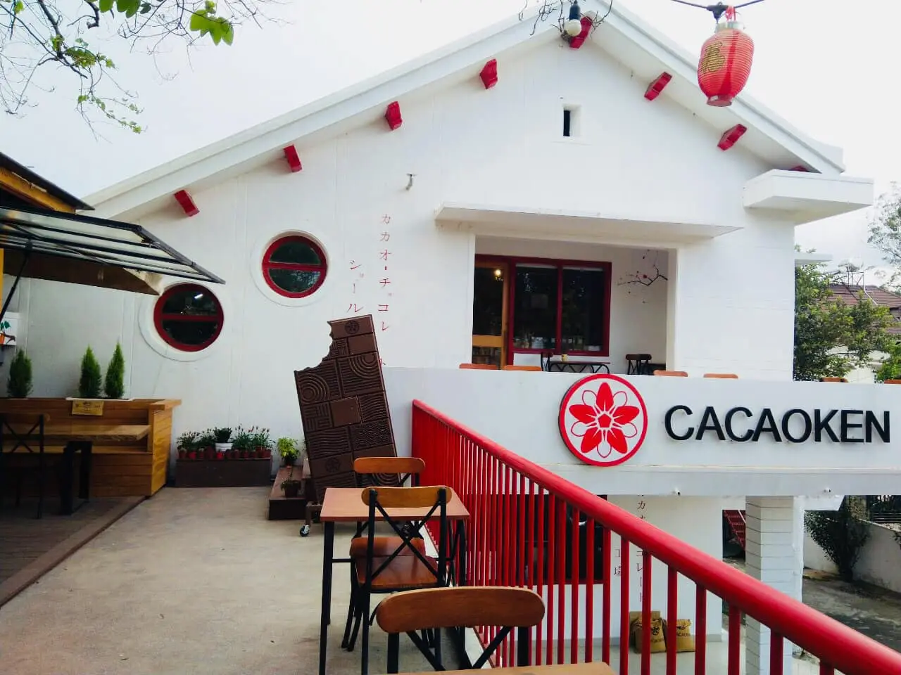 Nh&acirc;m nhi t&aacute;ch chocolate chuẩn vị tại Cacaoken Coffee Đ&agrave; Lạt phong c&aacute;ch Nhật Bản 6