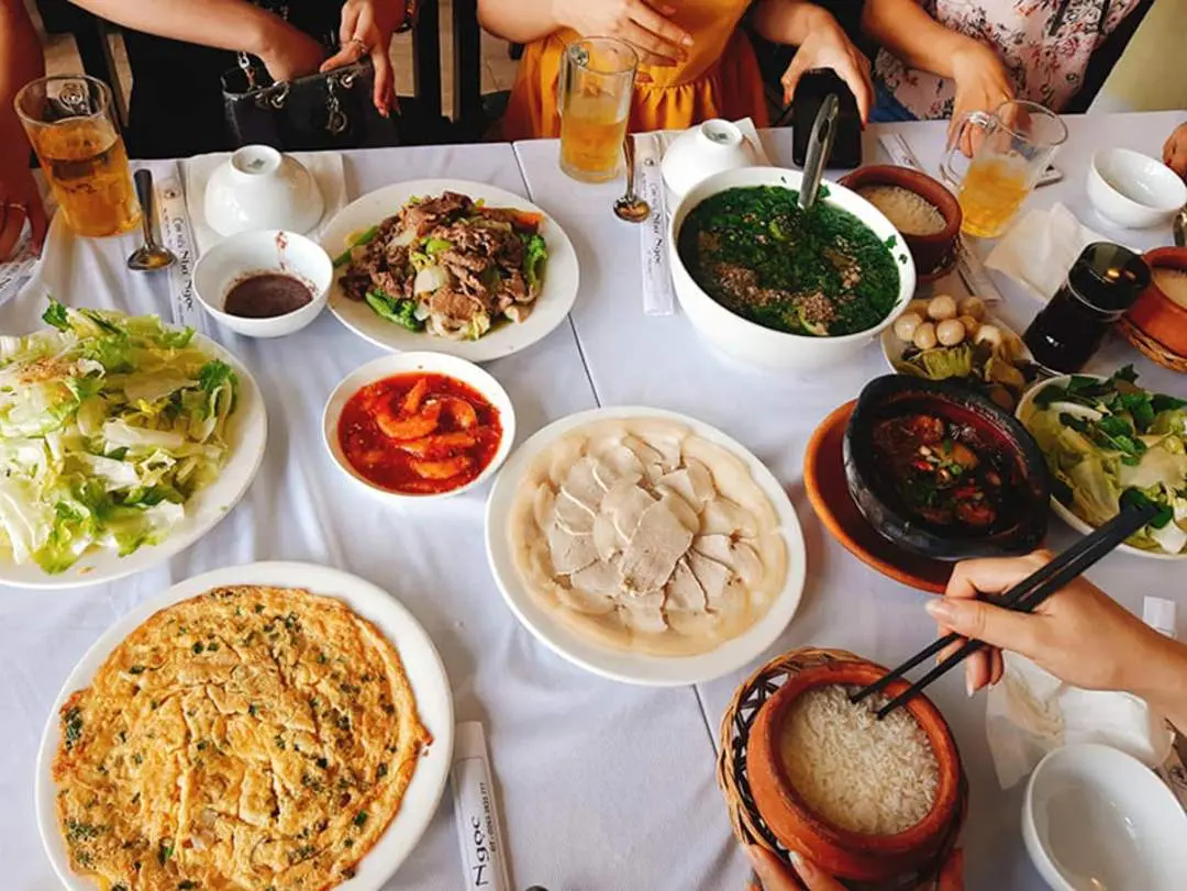 Qu&aacute;n cơm ni&ecirc;u Như Ngọc &ndash; Tinh hoa của văn h&oacute;a ẩm thực Việt 6