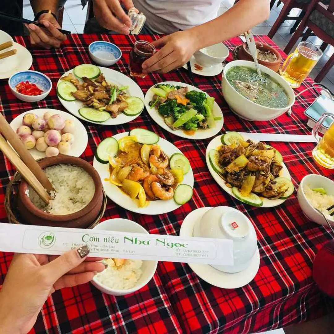 Qu&aacute;n cơm ni&ecirc;u Như Ngọc &ndash; Tinh hoa của văn h&oacute;a ẩm thực Việt 8