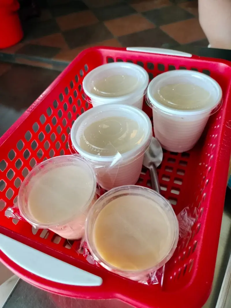 Review quán Bánh căn Lệ Đà Lạt, hương vị dân dã giữa phố núi 7