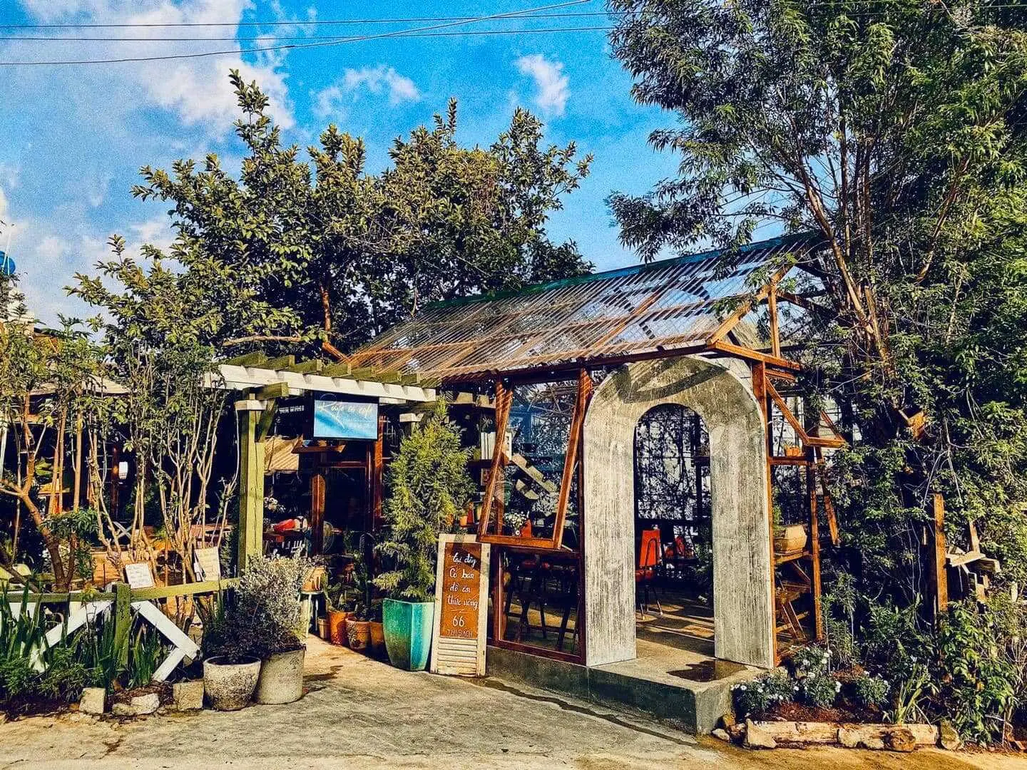 Route 66 Cafe - Nơi thong dong thả hồn trong đ&ecirc;m Đ&agrave; Lạt kh&ocirc;ng ngủ 11