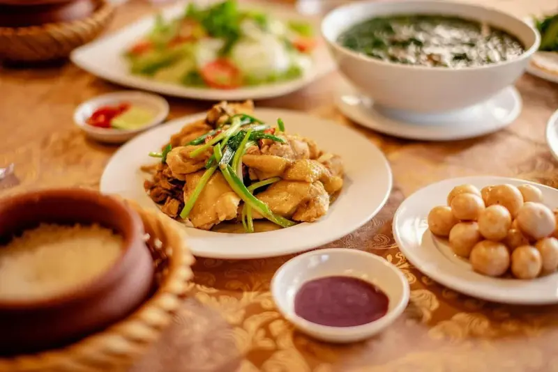 Rủ nhau c&agrave;n qu&eacute;t 10 qu&aacute;n cơm ni&ecirc;u Đ&agrave; Lạt ngon nức tiếng tại th&agrave;nh phố ng&agrave;n hoa 6