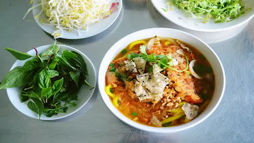 Săn lùng TOP 10 quán mì Quảng ngon mê ly tại Đà Lạt 10