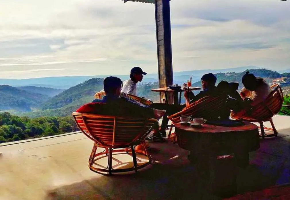 The Leaf Coffee – Thưởng thức tách cà phê lãng mạn với view cực ảo tại Đà Lạt 6