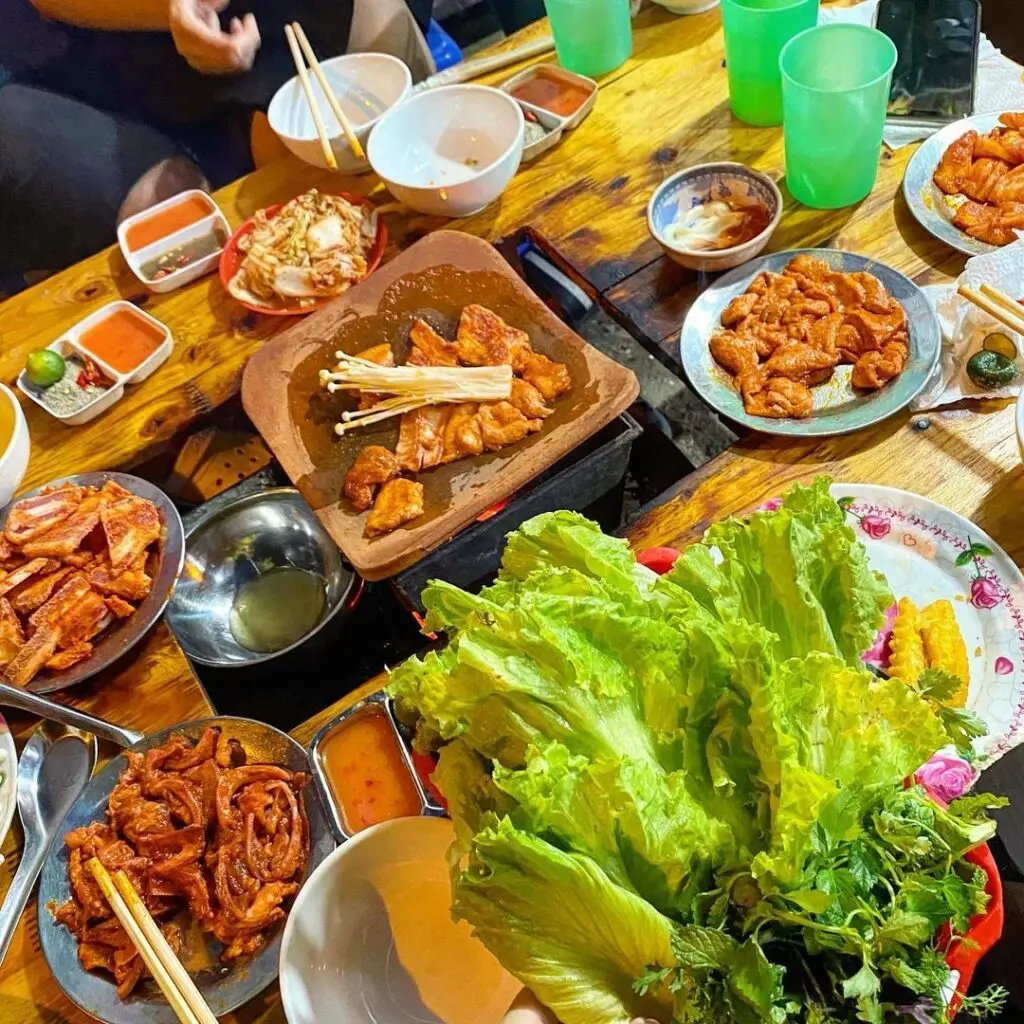 Thịt nướng ng&oacute;i Đ&agrave; Lạt - TOP 6 qu&aacute;n nướng ng&oacute;i nổi tiếng xứ sương m&ugrave; 5
