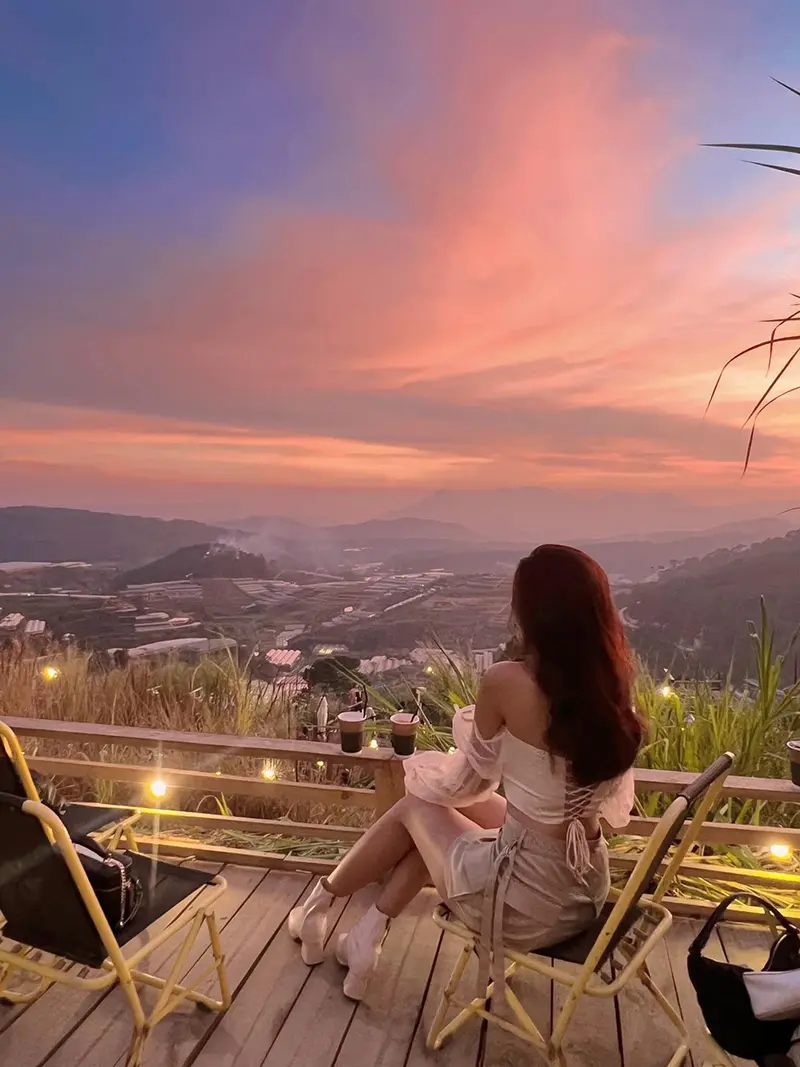 Tiệm c&agrave; ph&ecirc; Ho&agrave;ng H&ocirc;n Chiều, tọa độ săn m&acirc;y si&ecirc;u đỉnh của Đ&agrave; Lạt 7