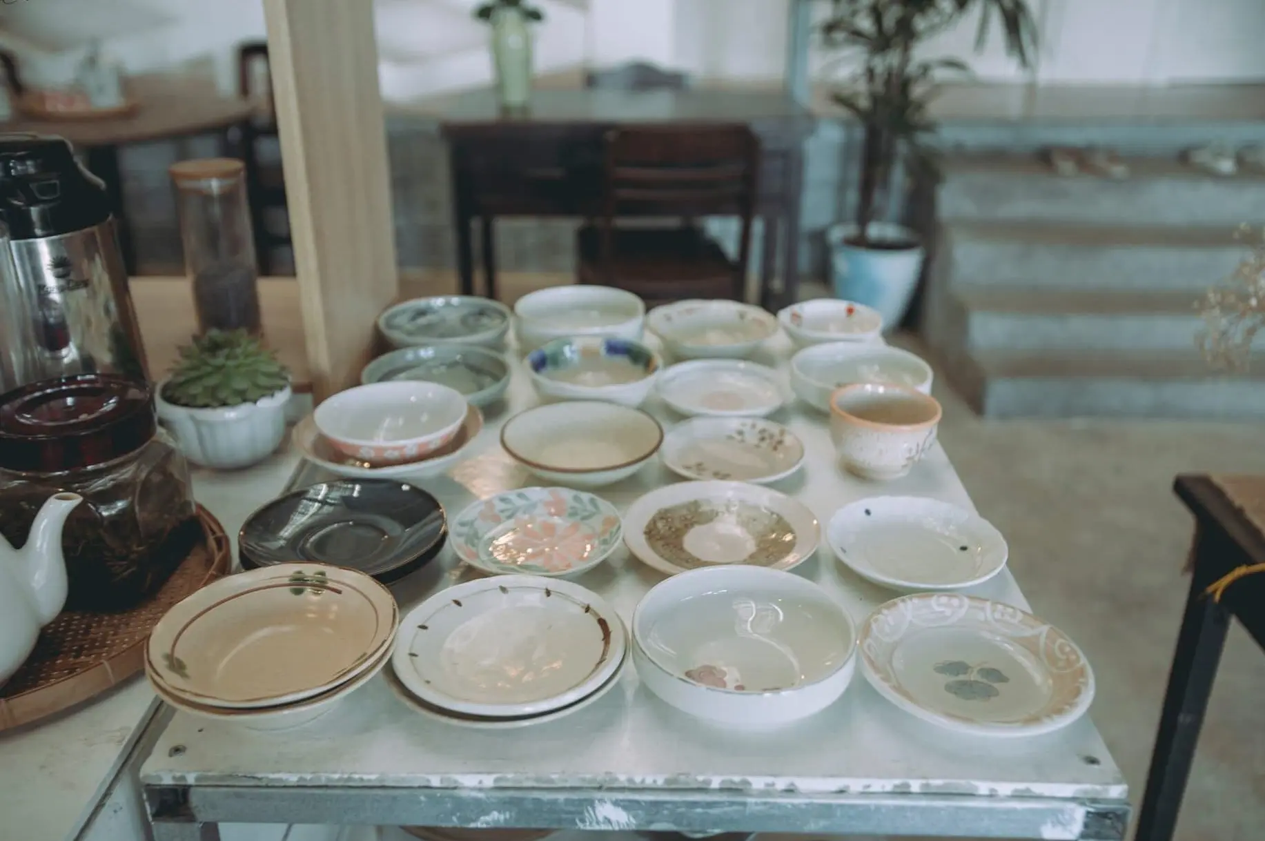Tiệm Nh&agrave; L&agrave; Tr&agrave; &ndash; Nơi dừng ch&acirc;n đ&aacute;ng y&ecirc;u của người m&ecirc; tr&agrave; 20