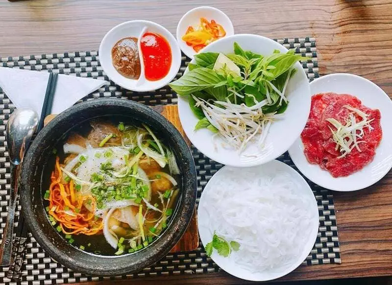 Top 4 qu&aacute;n phở thố đ&aacute; Đ&agrave; Lạt với phong c&aacute;ch chế biến độc đ&aacute;o 2