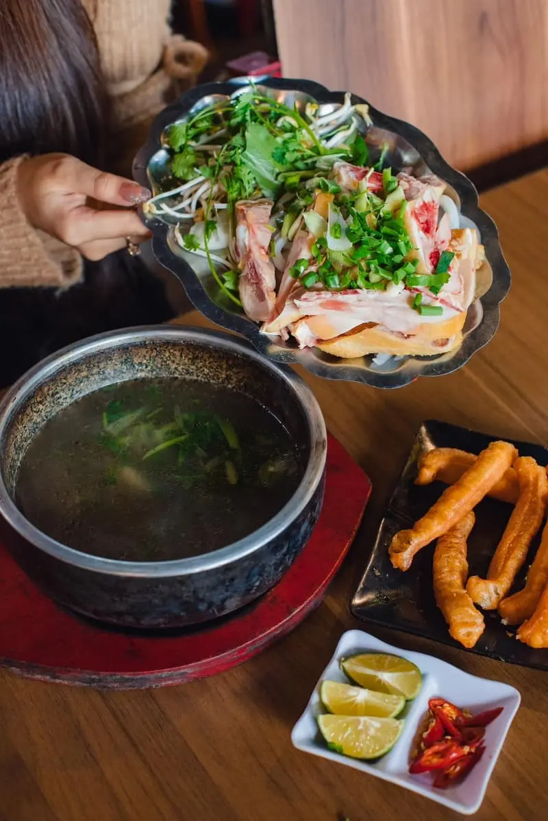 Top 4 qu&aacute;n phở thố đ&aacute; Đ&agrave; Lạt với phong c&aacute;ch chế biến độc đ&aacute;o 7