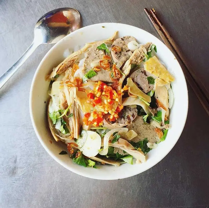 Top 8 qu&aacute;n b&aacute;nh ướt l&ograve;ng g&agrave; Đ&agrave; Lạt ngon, đ&ocirc;ng kh&aacute;ch nhất 4