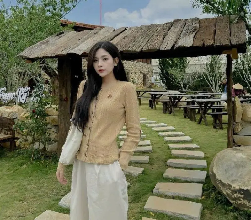 Trạm K&yacute; Ức: Kh&aacute;m ph&aacute; Ng&ocirc;i l&agrave;ng ch&acirc;u &Acirc;u thu nhỏ 12