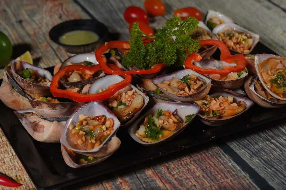 &Uacute;m ba la mở ra danh s&aacute;ch c&aacute;c qu&aacute;n buffet ngon tại Đ&agrave; Lạt m&agrave; du kh&aacute;ch n&ecirc;n nằm l&ograve;ng 8
