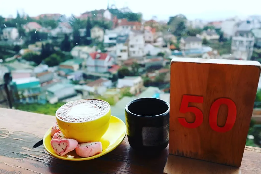 Up Coffee Đ&agrave; Lạt &ndash; Phong c&aacute;ch vintage h&uacute;t hồn giới trẻ Đ&agrave; Lạt 12