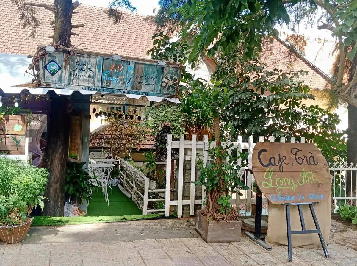 Lặng Art Cafe - Lặng yên trải nghiệm cà phê của những đứa trẻ khiếm thính giữa lòng Đà Lạt
