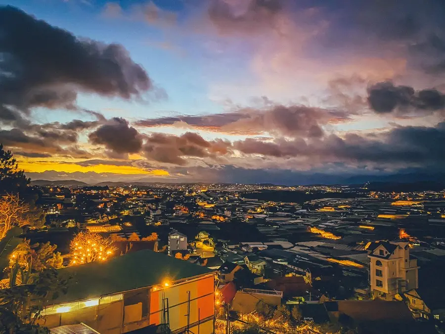 Chiêm ngưỡng hoàng hôn Đà Lạt rực rỡ trong những ngày cuối thu 3