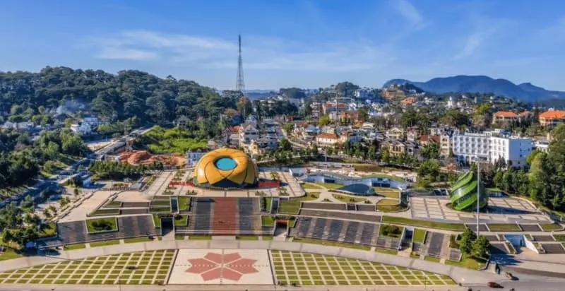 Đ&agrave; Lạt đi đ&acirc;u? Kh&aacute;m ph&aacute; top địa điểm du lịch nổi bật tại xứ sở ng&agrave;n hoa 3