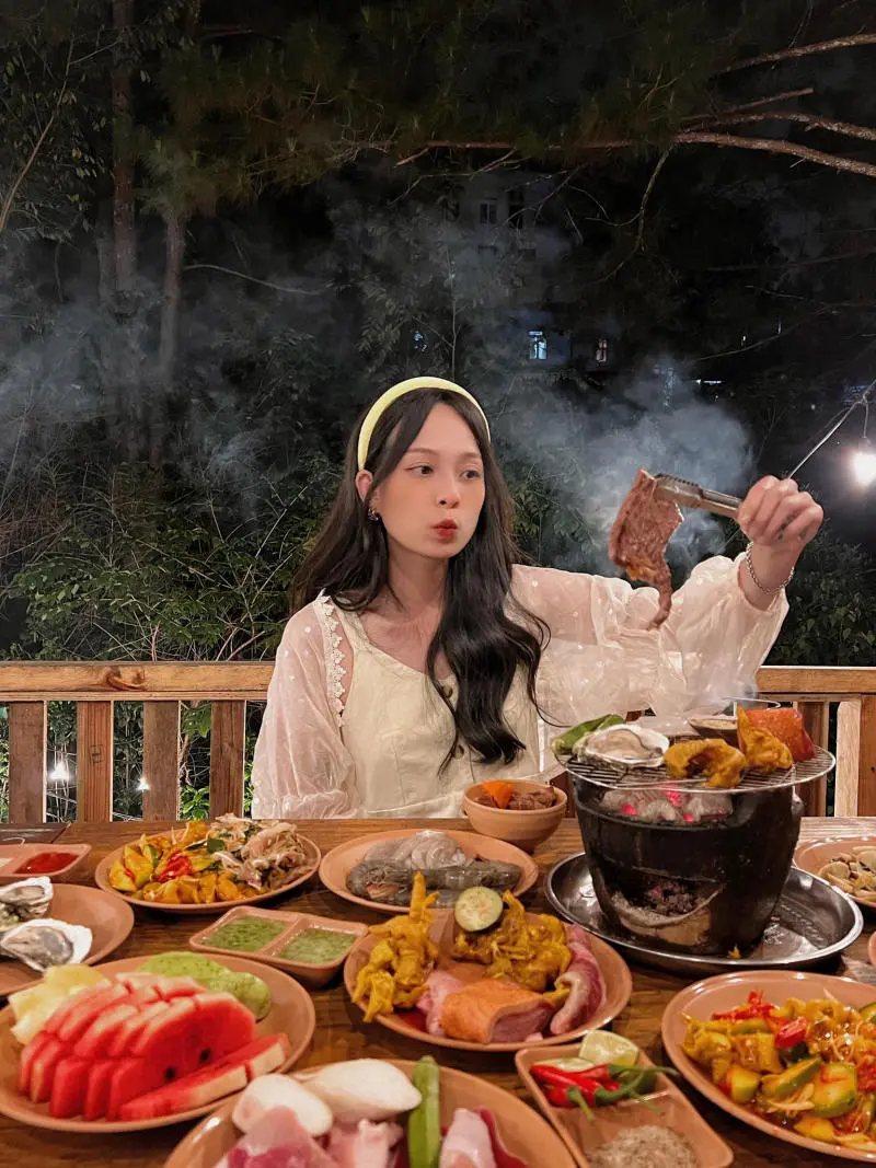 Đến 20 Forest BBQ and More thưởng thức buffet giữa n&uacute;i rừng Đ&agrave; Lạt 2
