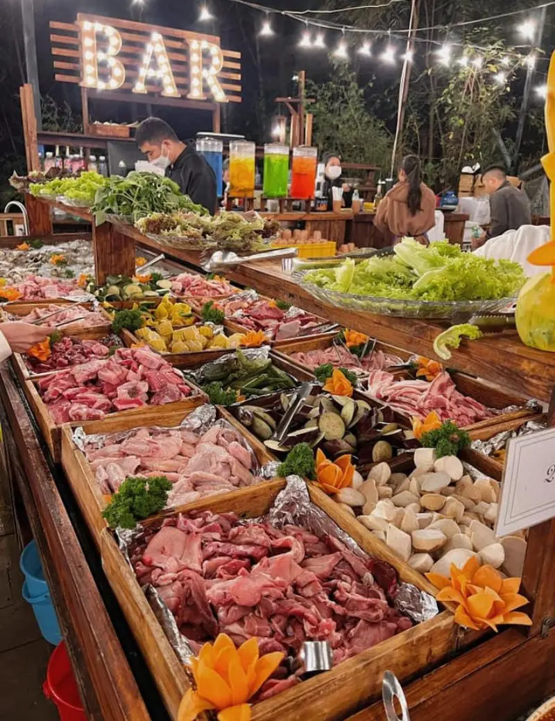 Đến 20 Forest BBQ and More thưởng thức buffet giữa n&uacute;i rừng Đ&agrave; Lạt 3