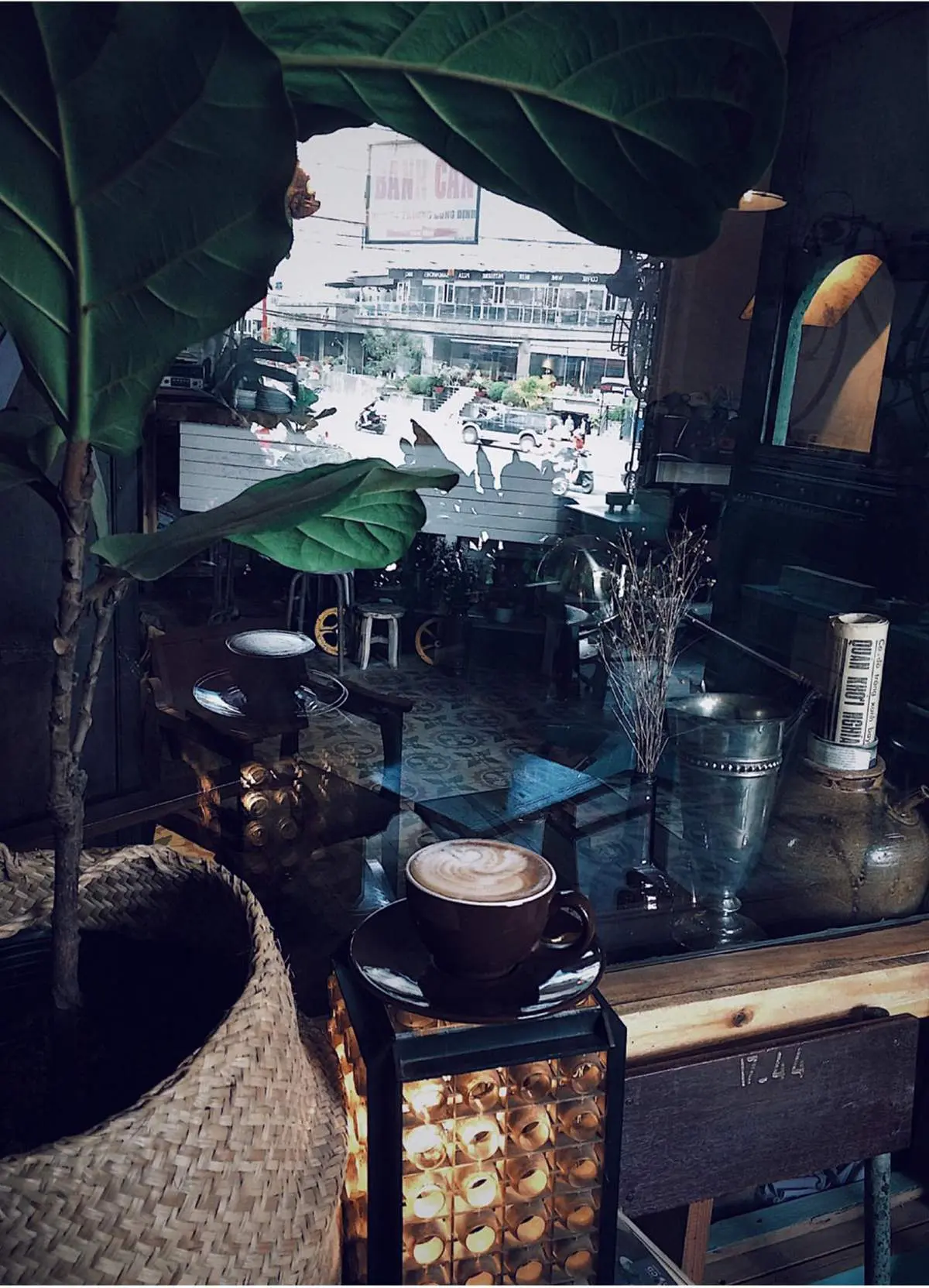 Review Bicyle Up Cafe - Qu&aacute;n cafe với kh&ocirc;ng gian retro đặc biệt giữa l&ograve;ng Đ&agrave; Lạt 2