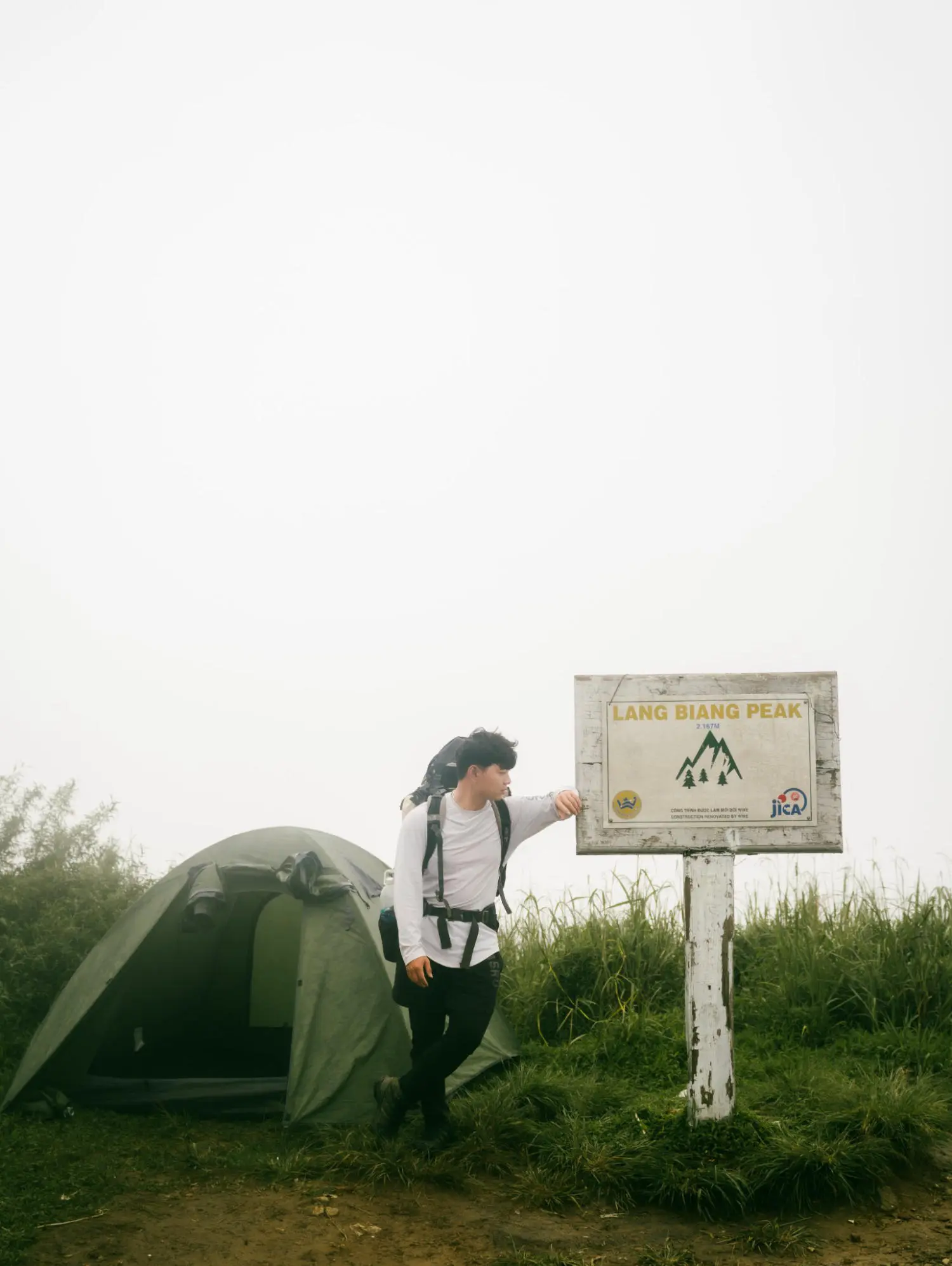 Trekking Langbiang m&ugrave;a mưa ngắm nh&igrave;n cung đường buồn man m&aacute;c 9