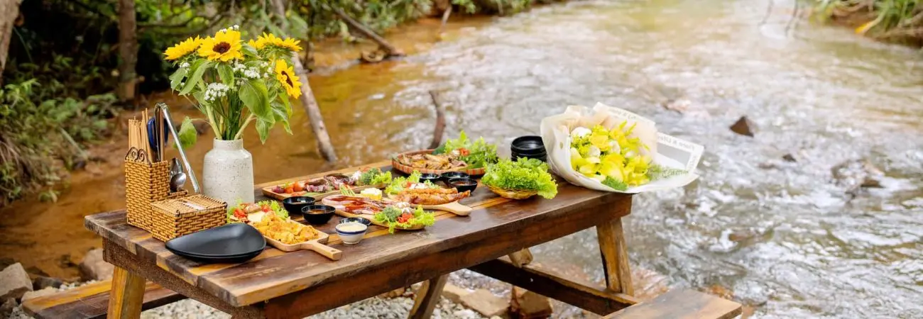 Nhà Bên Suối cực chill cho những tâm hồn cần tìm về miền an yên