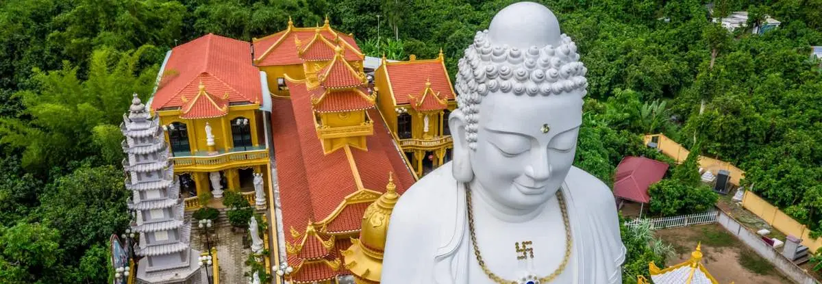 Chùa Phước Thành An Giang với Quần thể tượng Phật đồ sộ