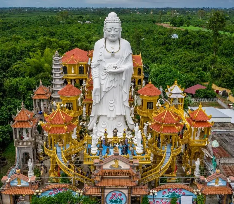 Chùa Phước Thành: Quần thể tượng Phật đồ sộ tại Việt Nam