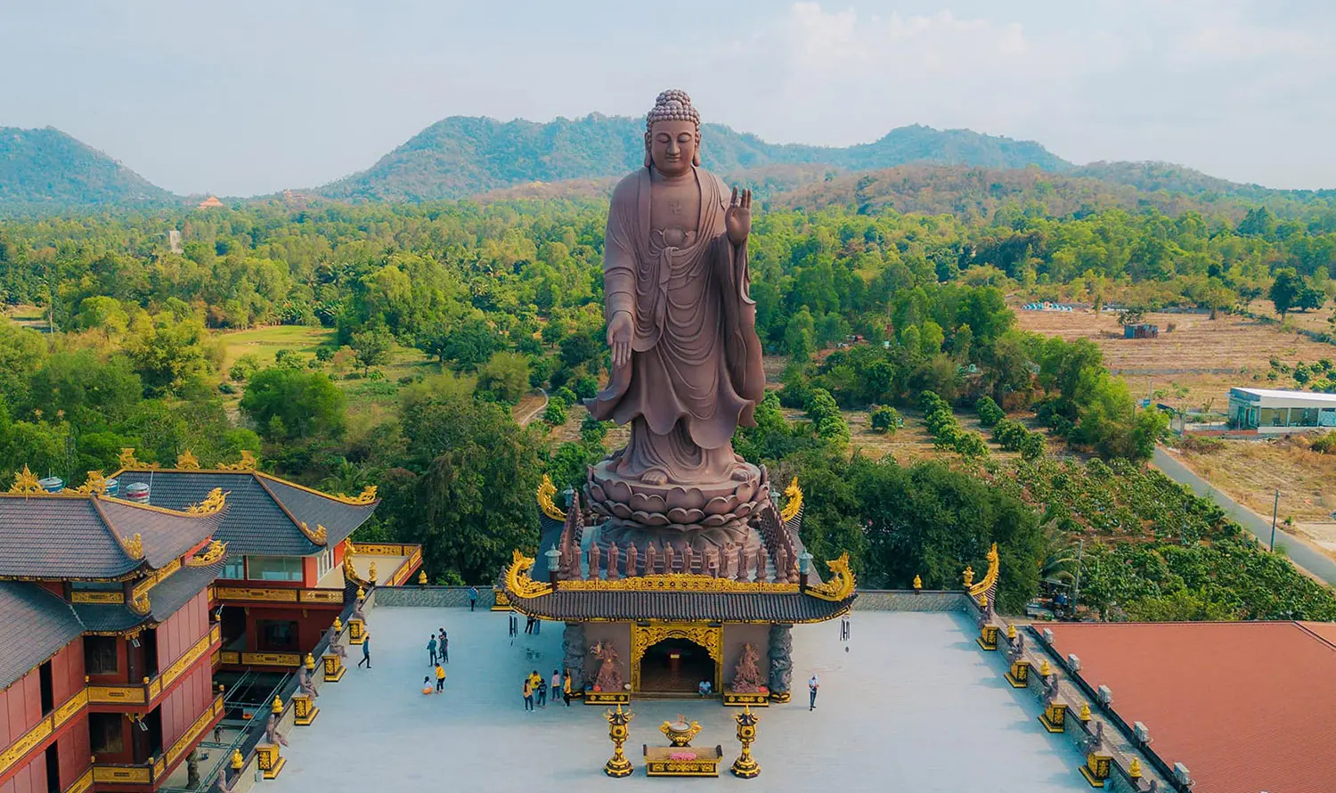 Ch&ugrave;a An Giang, chốn bồng lai ti&ecirc;n cảnh của miền s&ocirc;ng nước 5