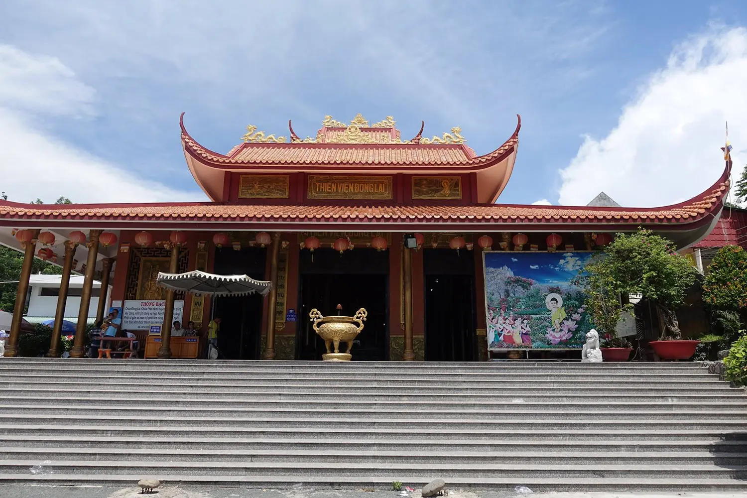 Ch&ugrave;a B&aacute;nh X&egrave;o (Thiền viện Đ&ocirc;ng Lai), ng&ocirc;i ch&ugrave;a độc đ&aacute;o giữa thất n&uacute;i An Giang 2