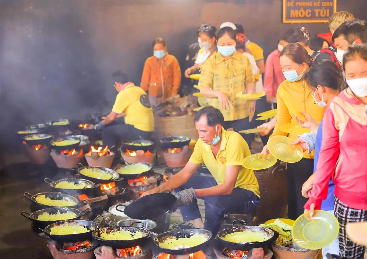 Ch&ugrave;a B&aacute;nh X&egrave;o (Thiền viện Đ&ocirc;ng Lai), ng&ocirc;i ch&ugrave;a độc đ&aacute;o giữa thất n&uacute;i An Giang 7