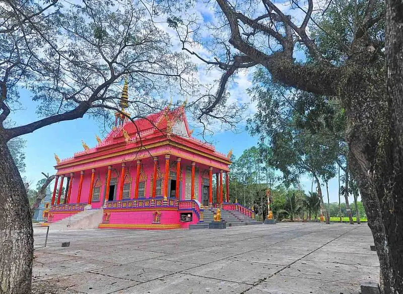 Ch&ugrave;a H&agrave;ng C&ograve;ng (Ch&ugrave;a Krăng Krốch): Vi&ecirc;n ngọc độc đ&aacute;o miền Tri T&ocirc;n 2