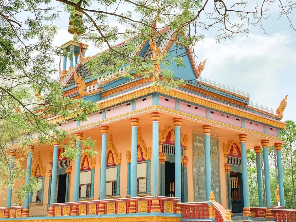 Ch&ugrave;a Koh Kas (Cổng trời Tri T&ocirc;n), điểm check-in th&uacute; vị khi đến An Giang 3