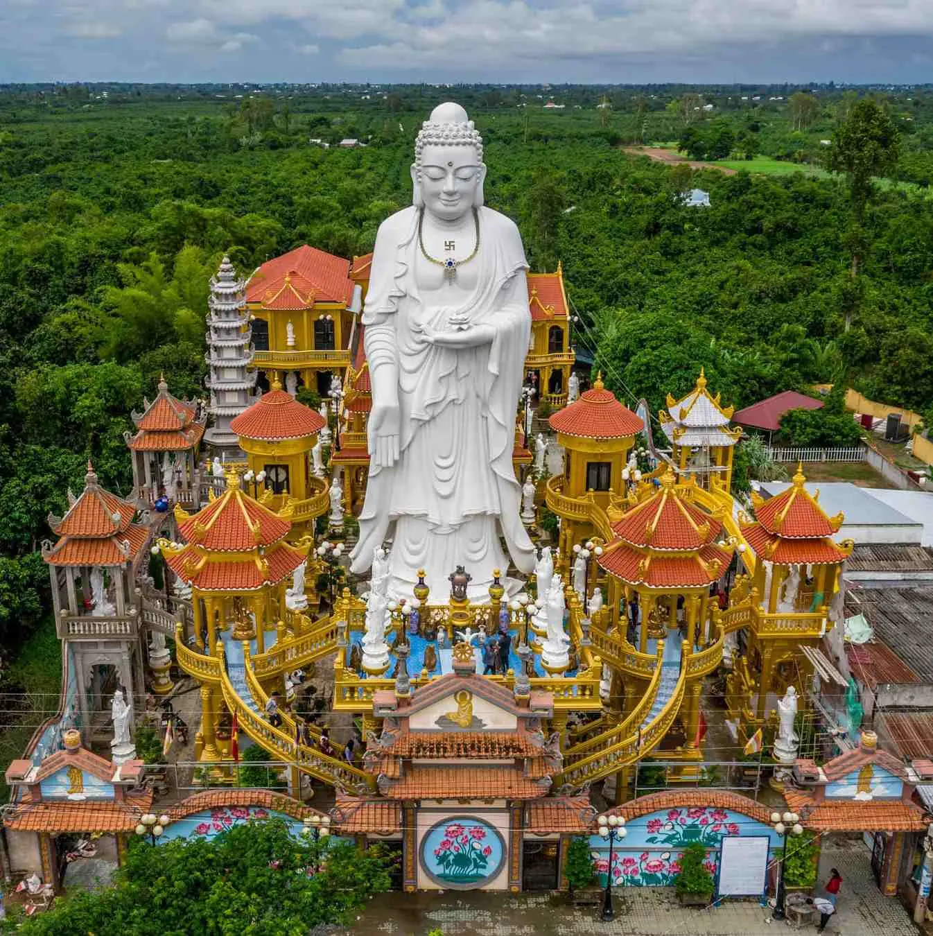 Ch&ugrave;a Phước Th&agrave;nh An Giang với Quần thể tượng Phật đồ sộ 2