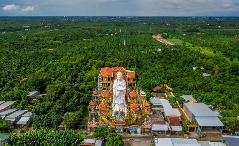 Ch&ugrave;a Phước Th&agrave;nh: Quần thể tượng Phật đồ sộ tại Việt Nam 4