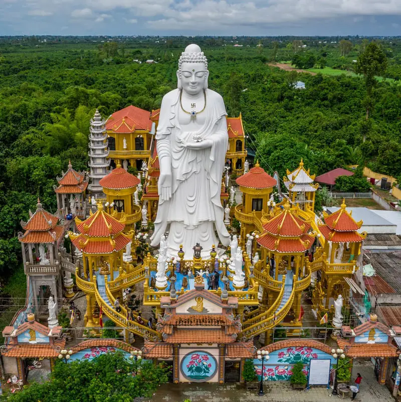 Ch&ugrave;a Phước Th&agrave;nh: Quần thể tượng Phật đồ sộ tại Việt Nam 2